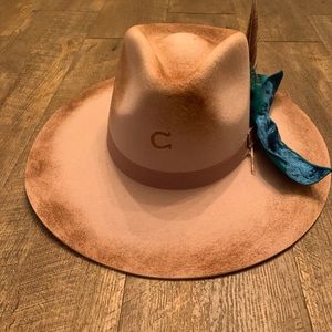 Charlie horse cowgirl hat, size medium, color of silverbelly